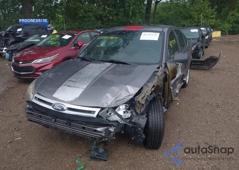 2010 Ford Focus Se z USA, uszkodzony, nr VIN 1FAHP3FNXAW164525